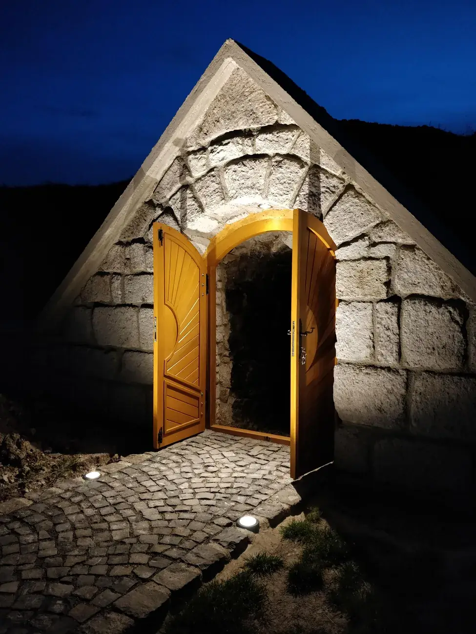 A borospince bejárata